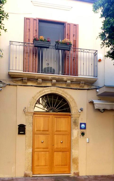 Bed and Breakfast La Corte Del Geco Crotone Exterior foto